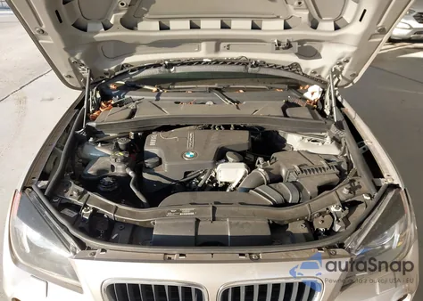 2015 BMW X1 xDrive28I из США, поврежденный, VIN WBAVL1C5XFVY32688